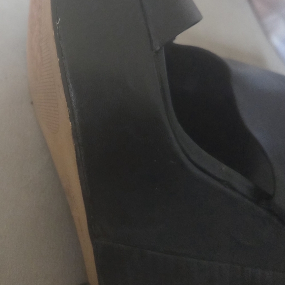 Vince Camuto Winnie Black Wedge Sandals - Picture 9 of 9